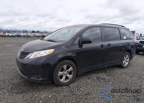 2015 Toyota Sienna Le 8 Passenger from USA, damaged, VIN 5TDKK3DCXFS595938
